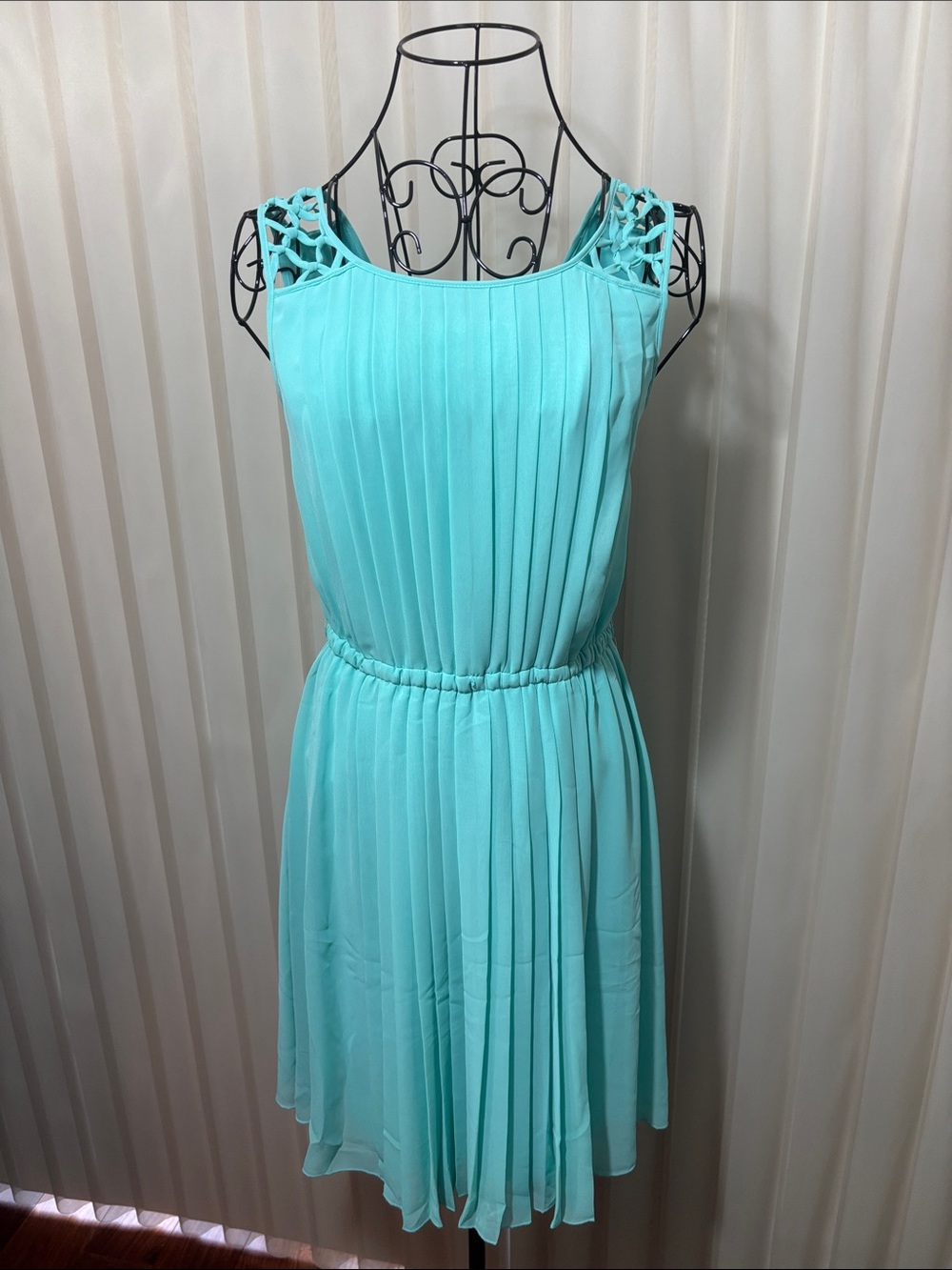 Jessica Simpson Mint Pleated Midi Dress with Lattice Shoulders
